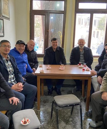 Başkan Eyüp Kahveci Dönenler Meydanı’nda Vatandaşlarla Buluştu