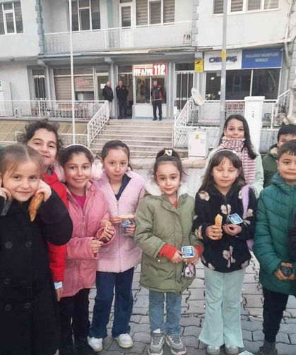Hisarcık’ta iftar vakti miniklerin sevinciyle şenlendi