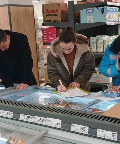 Hisarcık’ta raflara sıkı kontrol: Ürünler tek tek denetlendi