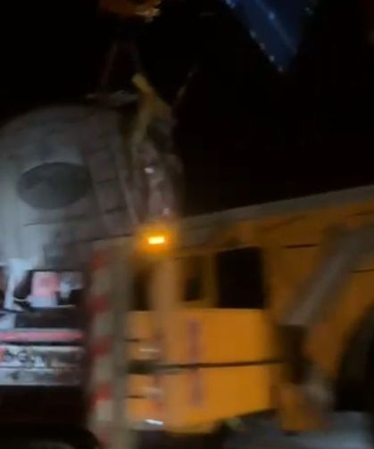 Kütahya'da Faciadan Dönüldü: LPG Yüklü Tır Bariyerleri Aşıp Aşağı Düştü