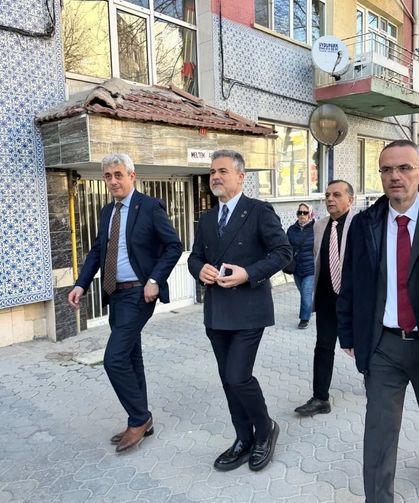 Suat Kılıç Kütahya’da esnafla buluştu: “Kütahya’dan milletvekili çıkaracağız”