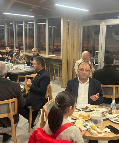 Dumlupınar’da birlik iftarı: Meclis üyeleri bir araya geldi