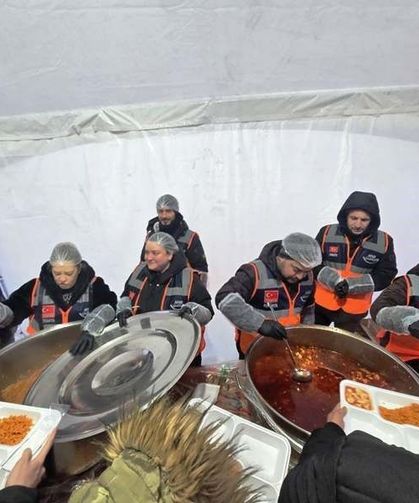 Kütahya’da AFAD gönüllülerinden iftar çadırında dayanışma