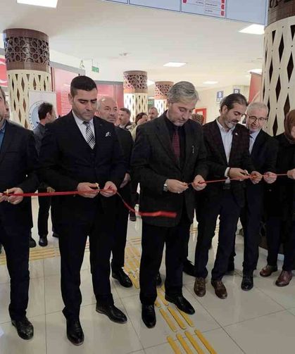 Kütahya’da anlamlı sergi: Hat, tezhip ve ebru eserleri görücüye çıktı