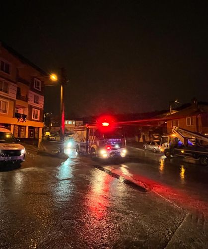 Kütahya’da Arife Günü Korkutan Yangın! Mahalle Ayağa Kalktı