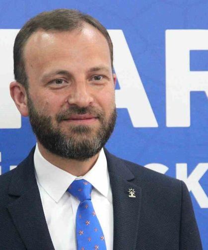 Milletvekili Bayırcı'dan Kütahyaspor taraftarlarına çağrı: ''6 puanla önde olan biziz''