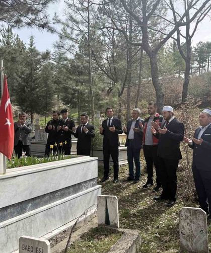 Kütahya’da şehit polis Mustafa Yavuz kabri başında anıldı