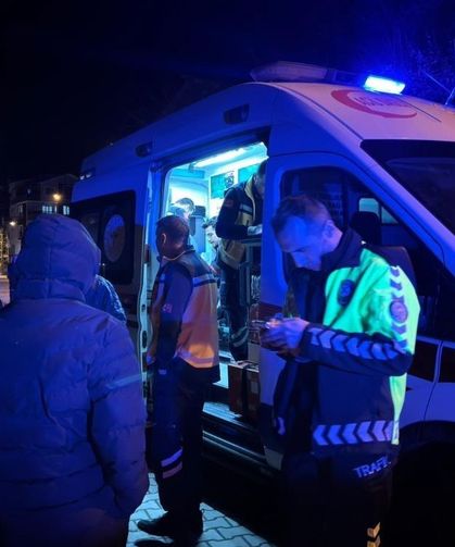 Kütahya’da motosiklet traktörün altında kaldı: Sürücü son anda atladı