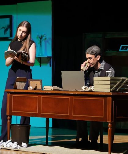 Kütahya’da sanat gecesi: “Aklımdaki Kadınlar” ayakta alkışlandı