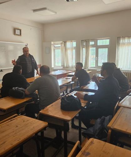 Emet’te 18 Yeni Sertifikalı Kasap Sahaya İniyor