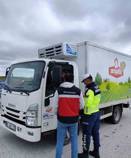 Çavdarhisar’da sürücülere yönelik denetim çalışması yapıldı