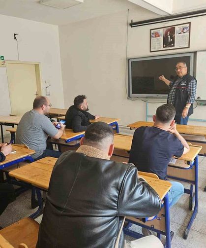 Emet’te kurban kesim elemanı yetiştirme kursu başladı