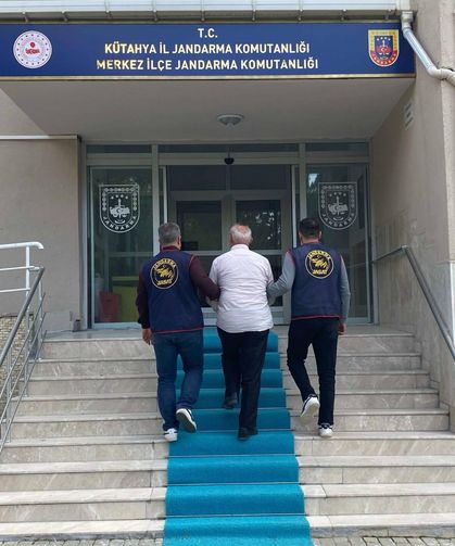 Kütahya'da 5 Bin Kişi Sorgulandı, 14 Aranan Şahıs Yakalandı