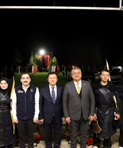 Kütahya'da 300 öğrenci tarihle buluştu: Hayme Ana Türbesi'ne anlamlı ziyaret