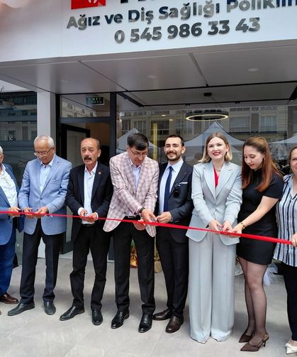 Kütahya'da Sağlığa Yeni Yatırım: Hisar Diş Polikliniği Açıldı