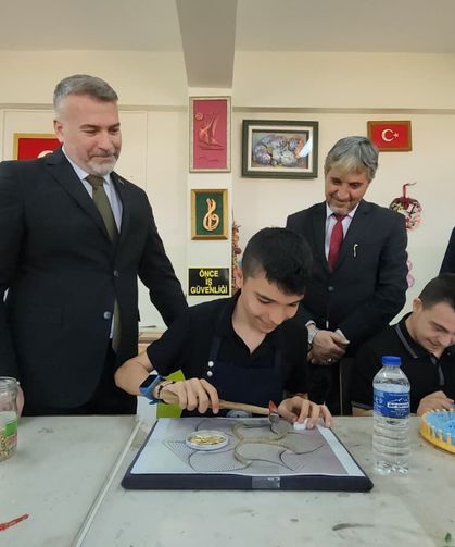 Bakan Yardımcısı Cihad Demirli, Kütahya'daki Özel Öğrencilerle Buluştu