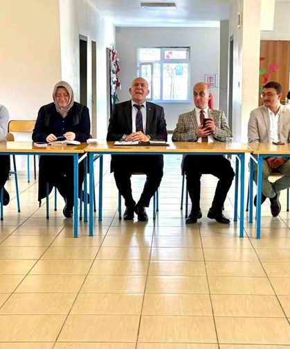 Hisarcık'ta edebiyatseverlerden söyleşiye tam not