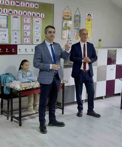 Kütahya'da eğitim dayanışması: Anlamlı ziyaret duygulandırdı