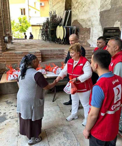 Kütahyalı İsim Bulgaristan’da Gönülleri Fethetti! 350 Kurban Payı Tek Tek Ulaştırıldı