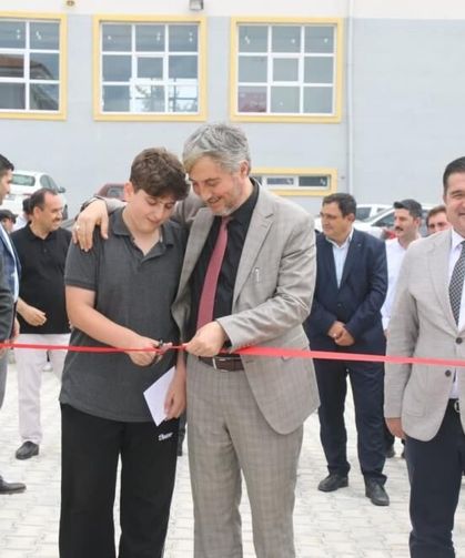 Emet'te meslek lisesi öğrencilerinin çalışmaları sergilendi
