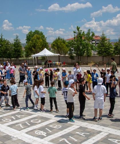 Boğaziçi Şehir Koleji'nde Yaz Karnavalı Renkli Görüntülere Sahne Oldu