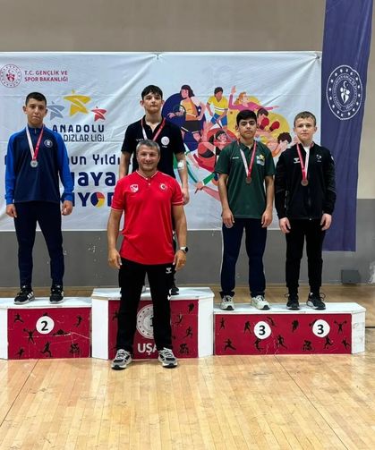 Kütahya'nın güreşçileri madalyaya doymuyor: Kütahyalı sporcular, Türkiye finallerinde yarışacak