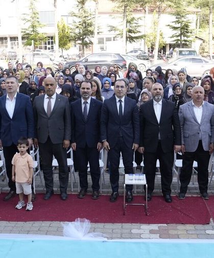 Tavşanlı'da Diyanet Gençlik Merkezi’nde yıl sonu programı düzenlendi