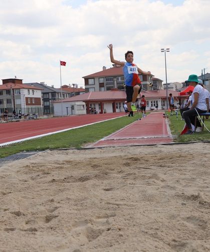 Kütahya’da Naili Moran U14-U16 Atletizm Yarışmaları tamamlandı