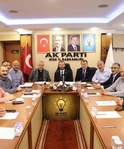 AK Parti Kütahya Milletvekili Bayırcı, Rize teşkilat toplantısına katıldı
