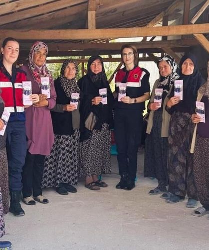 Çavdarhisar'da kadın vatandaşlara KADES uygulaması tanıtıldı