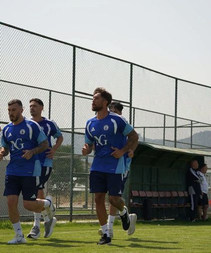 Kütahyaspor yeni sezona 'Şimşek' gibi hazırlanıyor: Kamp kadrosu açıklandı