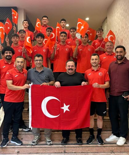 Kütahya’dan Avrupa’ya Gurur Yolculuğu: Bülent Küçük Milli Takım Kafilesinde