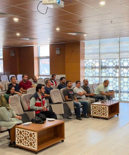 Kütahya’da Kanatlı İşletmeleri İçin Biyogüvenlik Eğitimi Düzenlendi