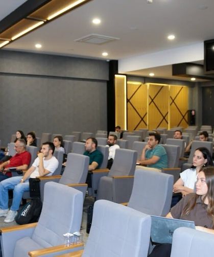 Sanayide yapay zekâ atağı: Kütahya OSB çalışanları eğitim aldı