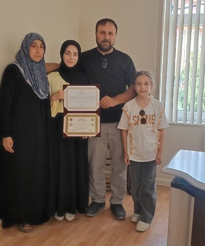 Emet'te iki genç öğrenci daha hafızlık belgesi almaya hak kazandı