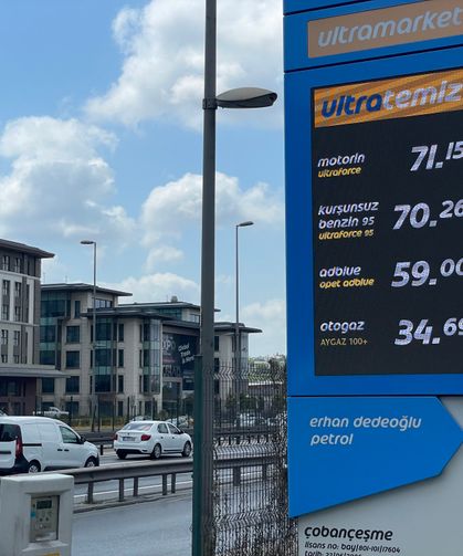 Motorinin litre satış fiyatında 9 lirayı aşan indirim sürücüleri rahatlattı
