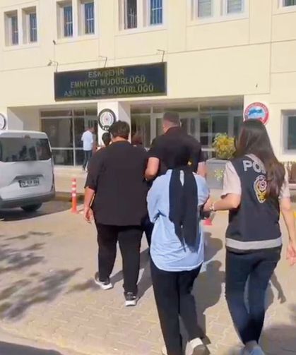 19 ilde uyumsuz modem operasyonu: 116 milyonluk vurgun yapan 90 şüpheli yakalandı