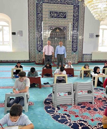 Dumlupınar'da Yaz Kur'an Kursu öğrencilerine Bilgi Birikim Sınavı düzenlendi