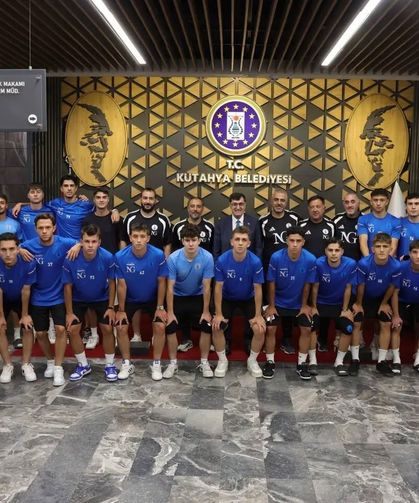 Kütahyaspor altyapı sporcularına Başkan Kahveci'den destek