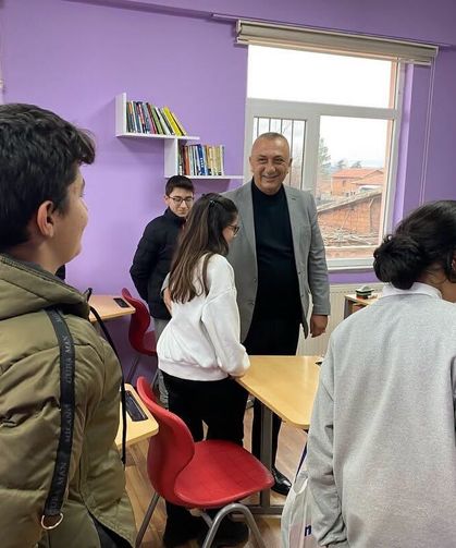Domaniç’te LGS gururu! Özel Cemal Aydın Çocuk Kulübü’nden 20 öğrenci nitelikli liselere yerleşti