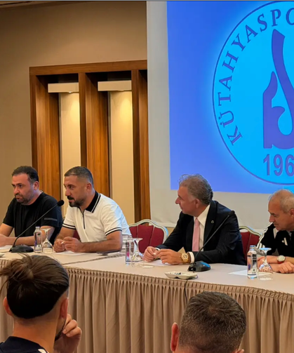 Kütahyaspor’a Yeni Sezon Öncesi Güçlü Destek: Erkan Güral Takımla Bir Araya Geldi