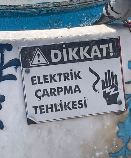 Cumhuriyet Caddesi’nde Susuz Havuz Dikkat Çekti!