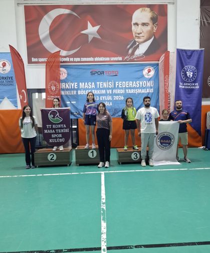 Kütahya’nın minik raketlerinden büyük başarı: 5 sporcu Milli Takım seçmelerine gidiyor