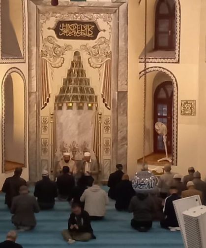 Kütahya Ulu Camii’nde sabah namazı buluşmasına yoğun katılım