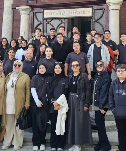 Nafi Güral Lisesi öğrencileri Kütahya'nın tarihi ve kültürel mirasını keşfetti