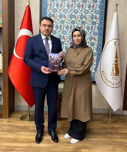 'Anadolu Beylerbeyliği' kitabı Vali Musa Işın'a takdim edildi
