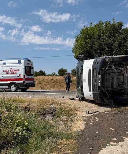 Domaniç-Tavşanlı karayolunda kamyon yan yattı: 1 yaralı