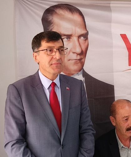 Eyüp Kahveci’den dikkat çeken mesaj: “Ayaklarımız aşınır ama düşüncelerimiz aşınmaz”