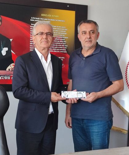 Tavşanlı Ticaret ve Sanayi Odası'ndan Domaniçli öğrencilere kırtasiye desteği