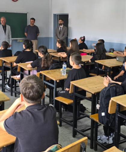 Gediz'de yeni eğitim öğretim yılı coşkuyla açıldı